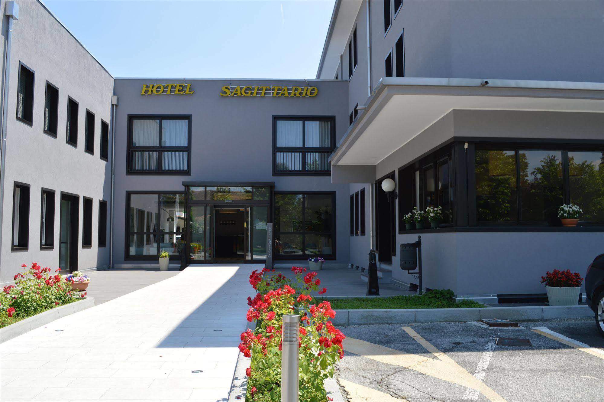 Hotel Sagittario Padua Exterior foto